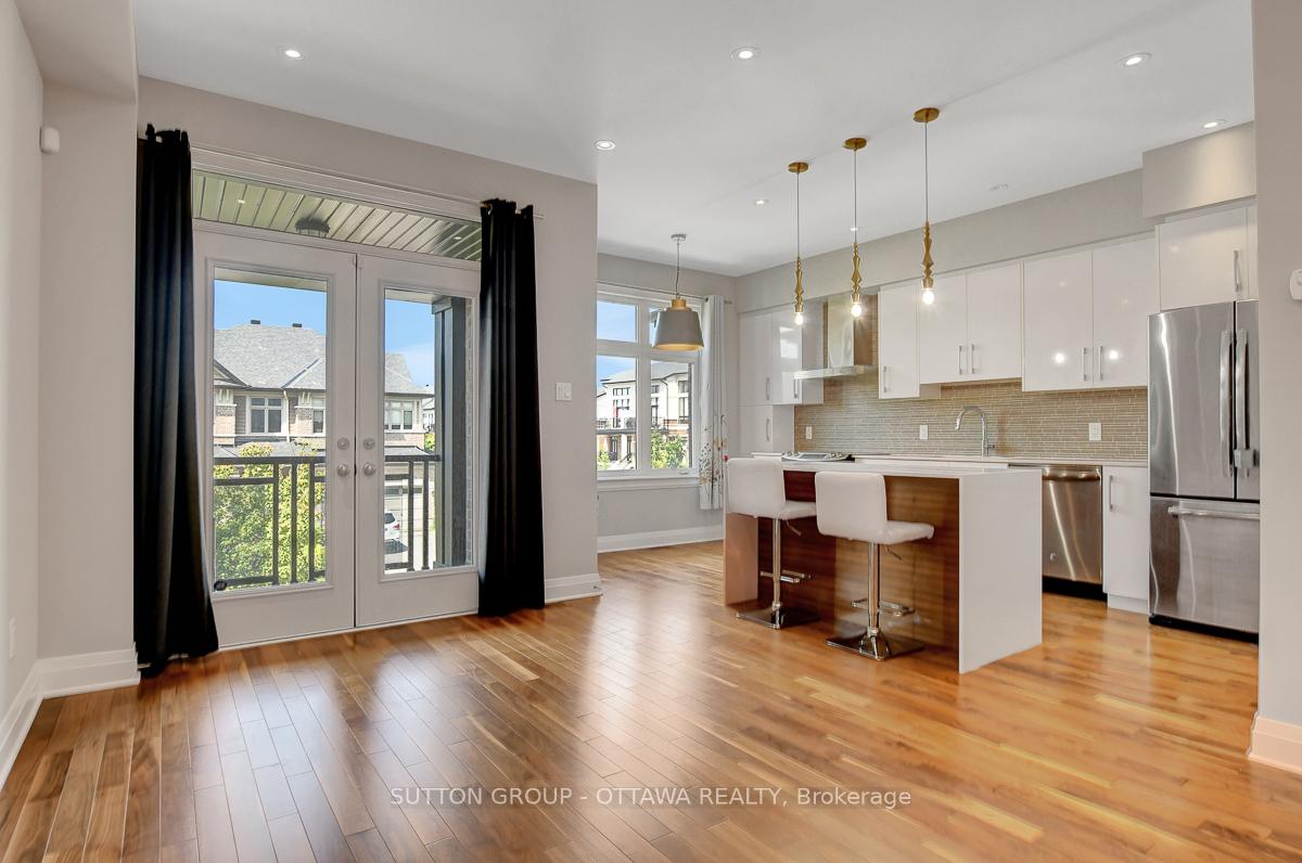 Photo 7 of 120 Nutting Crescent, Ottawa, Riverside South/Gloucester Glen — HOMEH