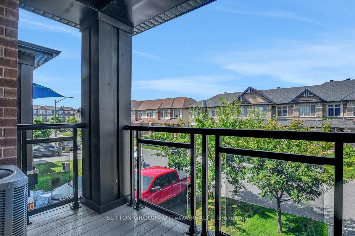 Photo 40 of 120 Nutting Crescent, Ottawa, Riverside South/Gloucester Glen — HOMEH