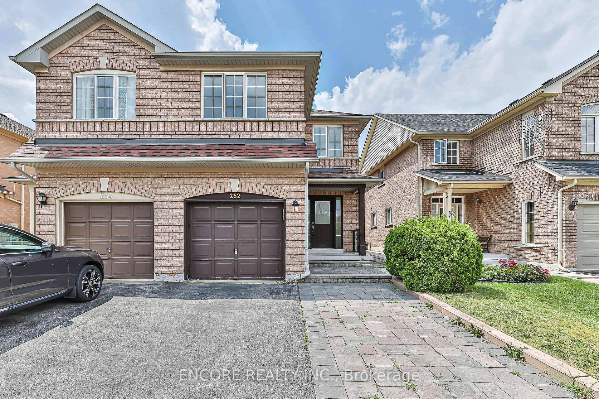 Photo 2 of 252 Forest Run Boulevard, Vaughan, Patterson — HOMEH