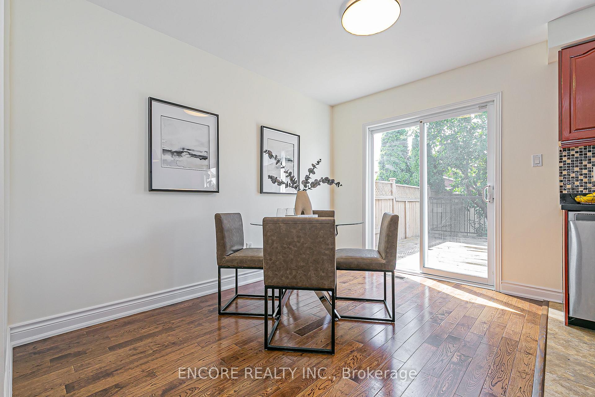 Photo 15 of 252 Forest Run Boulevard, Vaughan, Patterson — HOMEH