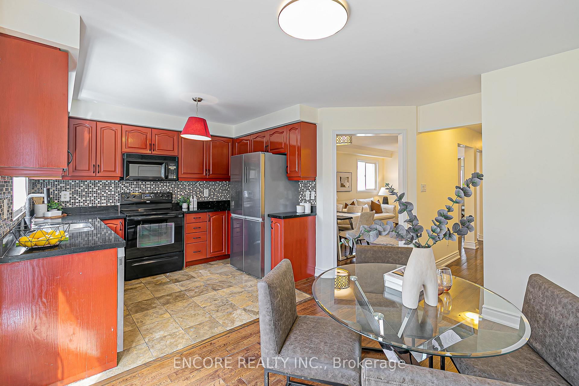 Photo 16 of 252 Forest Run Boulevard, Vaughan, Patterson — HOMEH