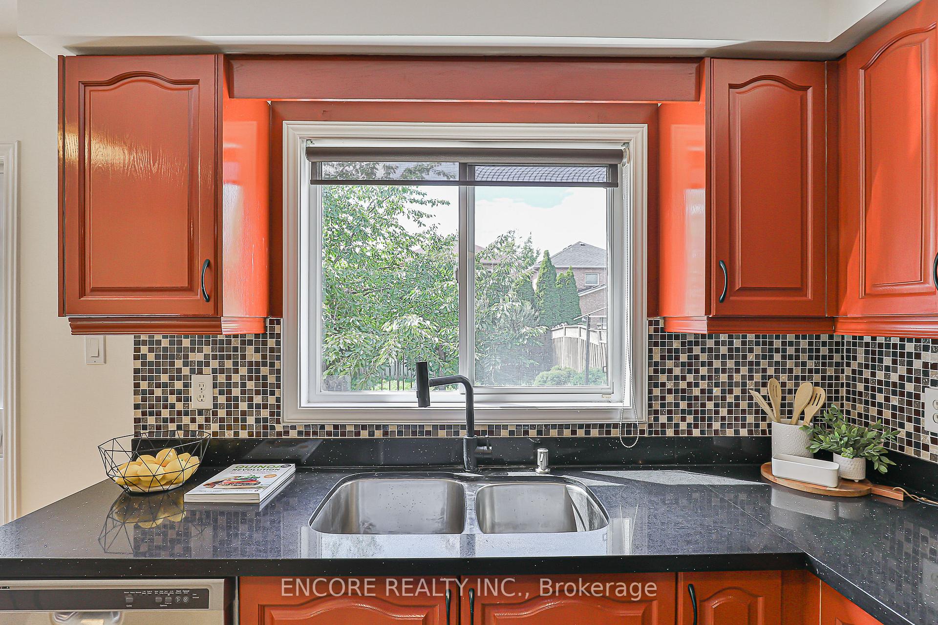 Photo 22 of 252 Forest Run Boulevard, Vaughan, Patterson — HOMEH