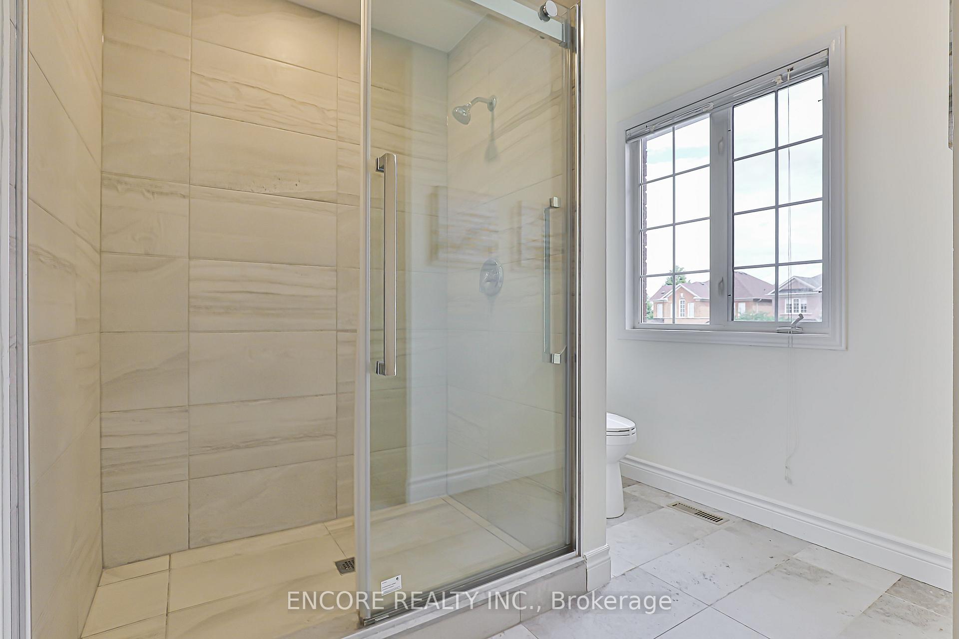 Photo 42 of 252 Forest Run Boulevard, Vaughan, Patterson — HOMEH
