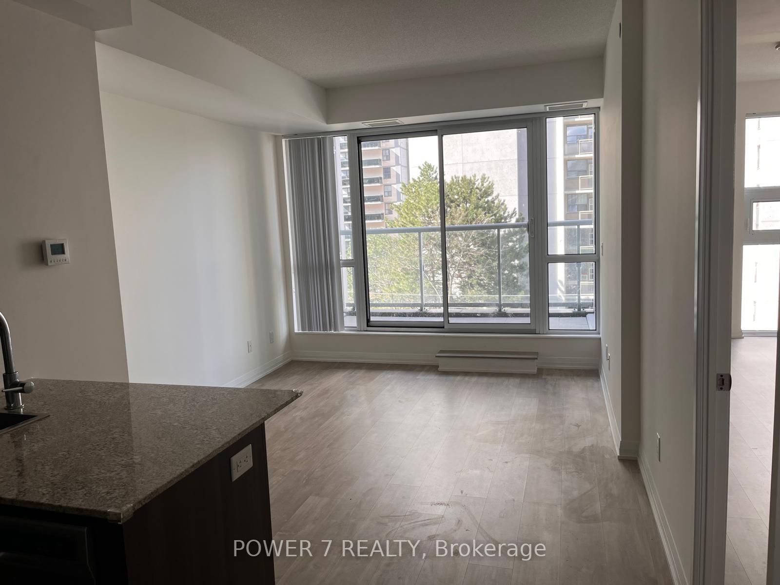 Photo 5 of Unit 421, 101 Erskine Ave, Toronto, Mount Pleasant West — HOMEH
