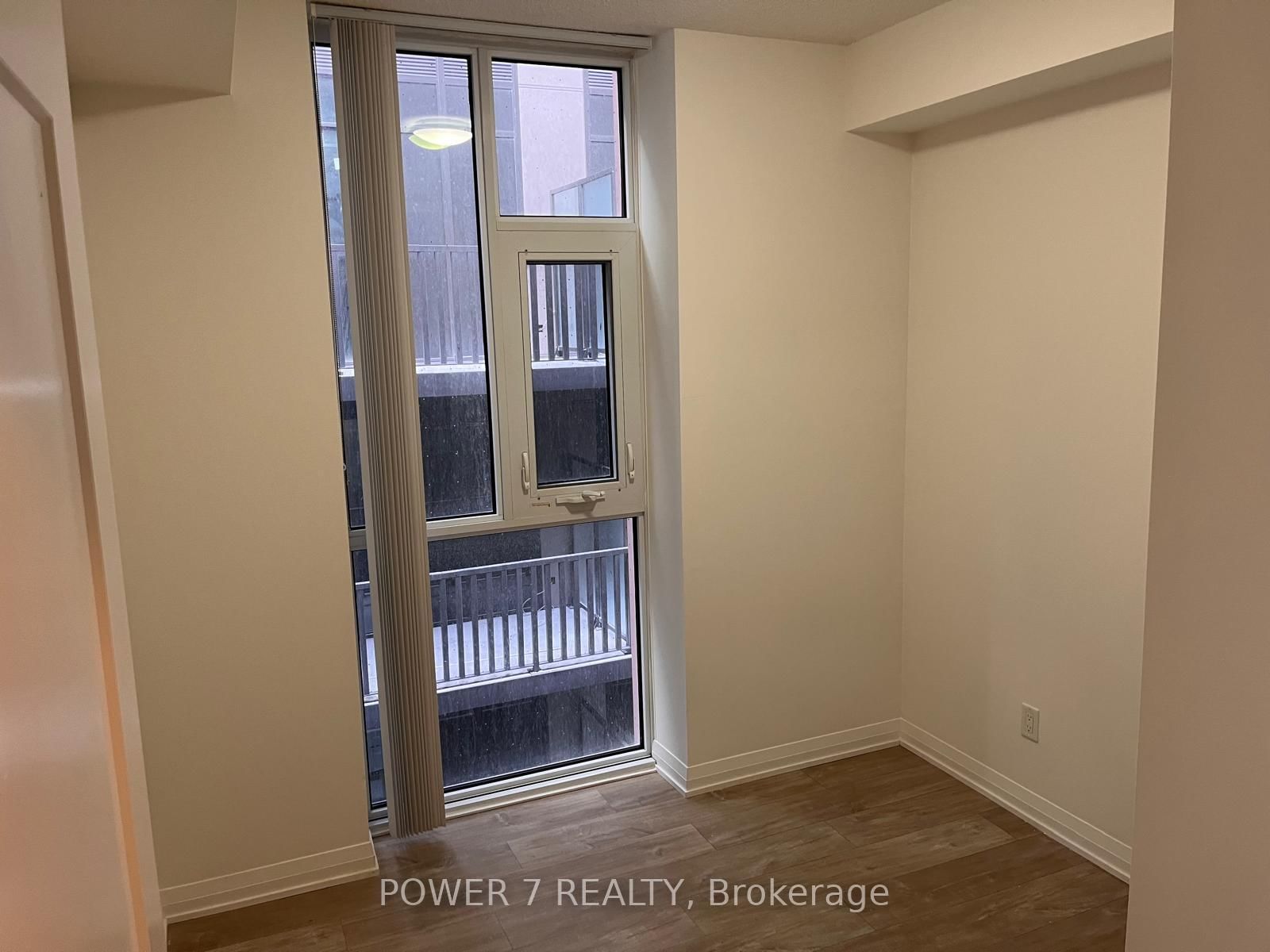 Photo 10 of Unit 421, 101 Erskine Ave, Toronto, Mount Pleasant West — HOMEH