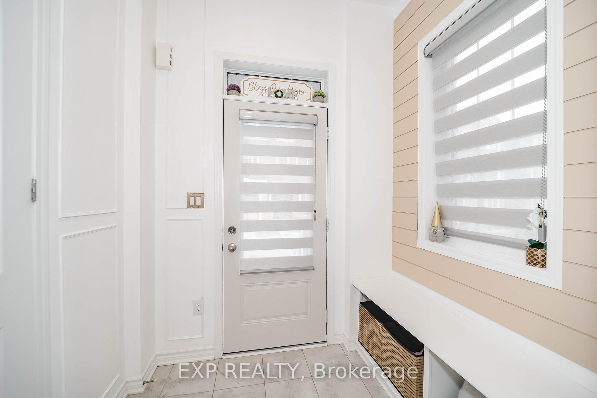 Photo 11 of 25 Windflower Way, Whitby, Rural Whitby — HOMEH