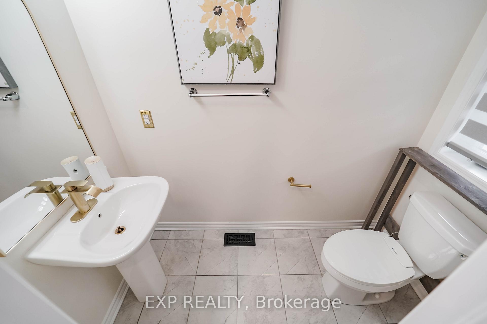 Photo 12 of 25 Windflower Way, Whitby, Rural Whitby — HOMEH