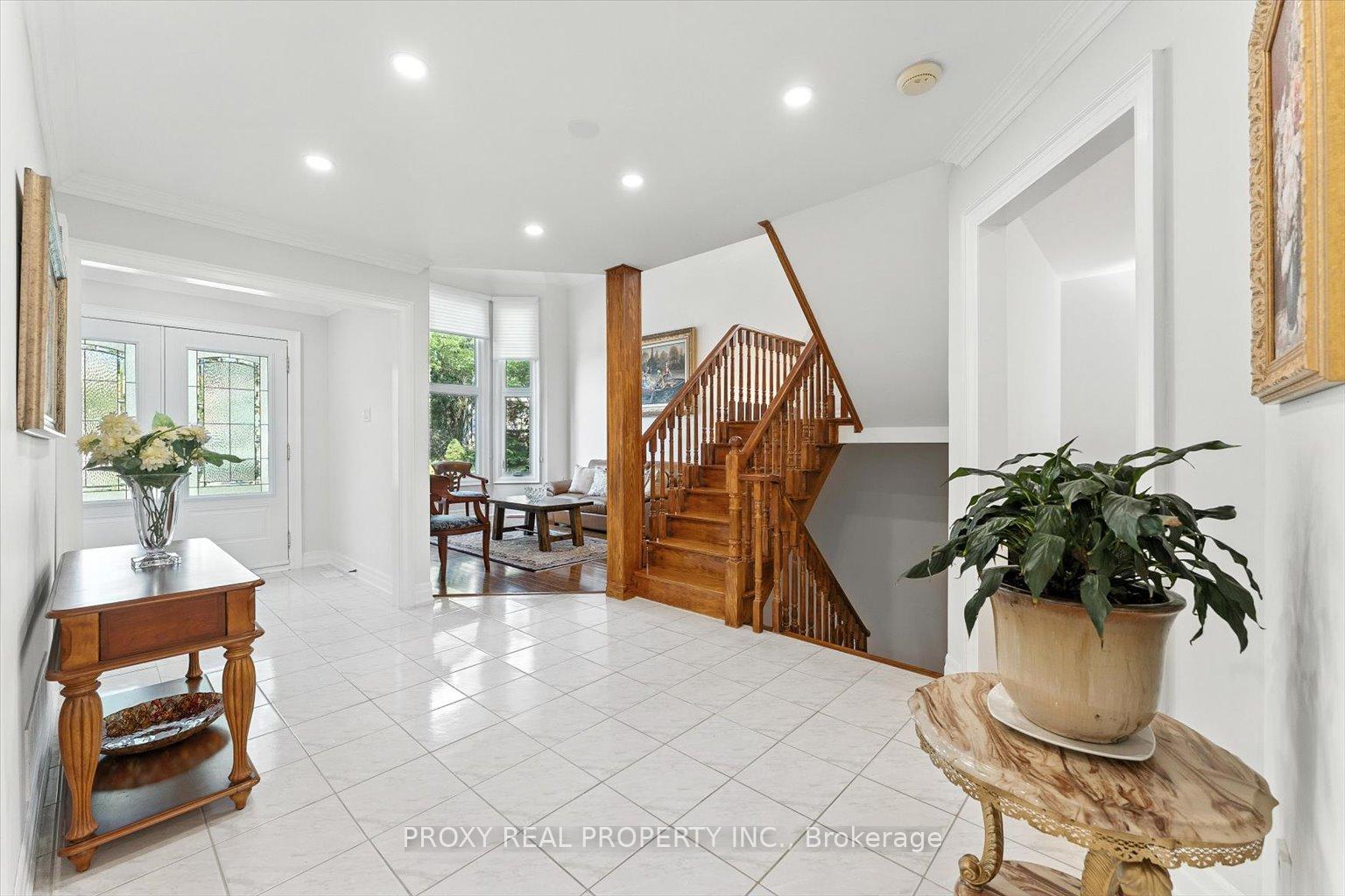 Photo 6 of 62 Sisman Avenue, Aurora, Aurora Highlands — HOMEH