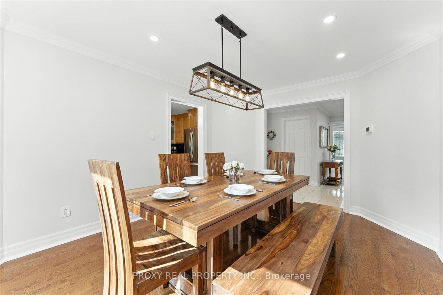 Photo 13 of 62 Sisman Avenue, Aurora, Aurora Highlands — HOMEH