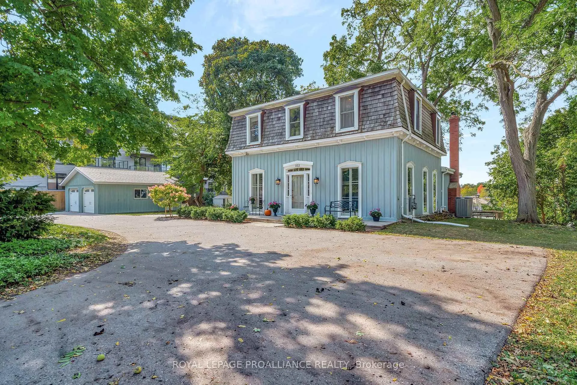 Photo 2 of 103 Bridge Street, Prince Edward County, Picton Ward — HOMEH