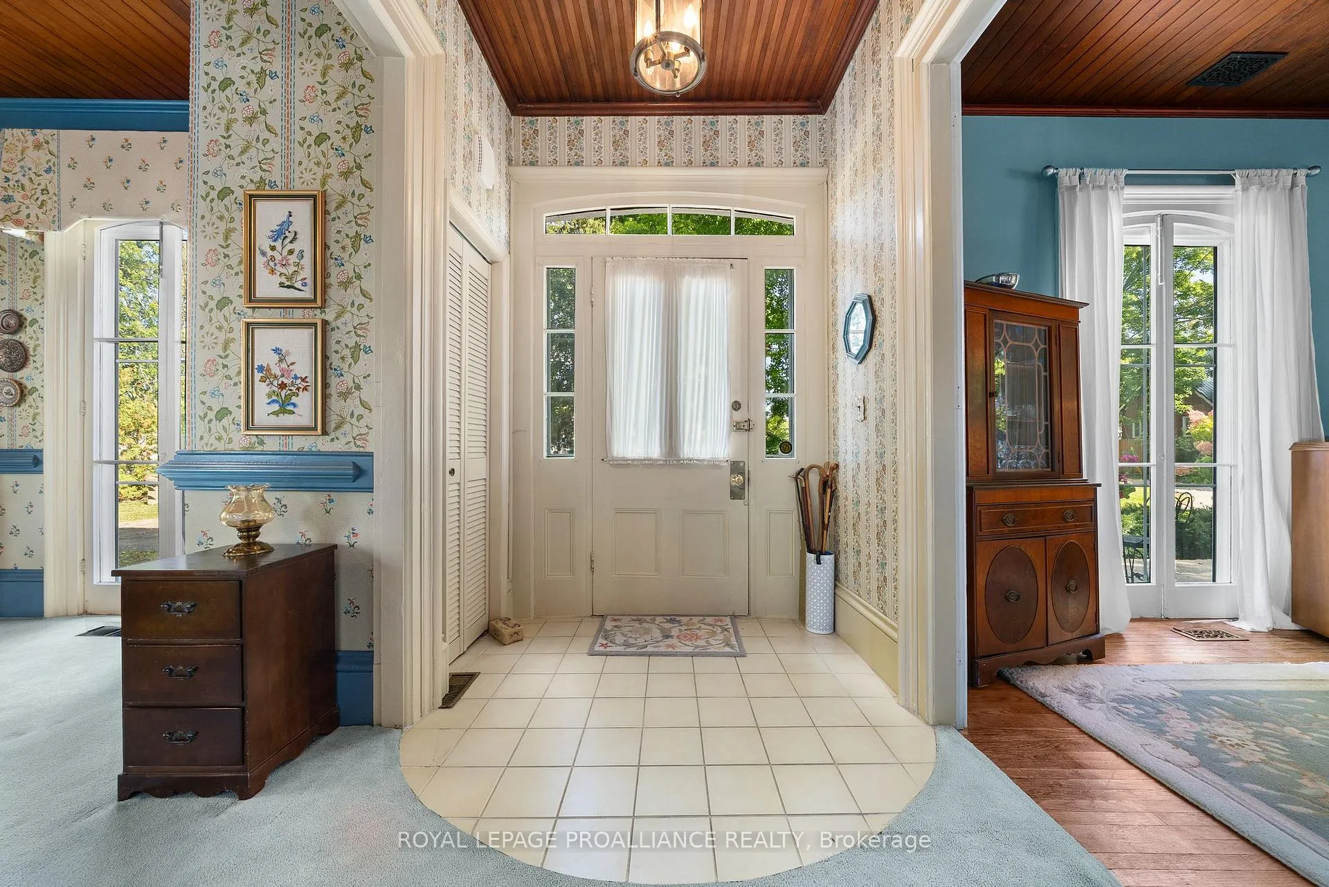 Photo 6 of 103 Bridge Street, Prince Edward County, Picton Ward — HOMEH