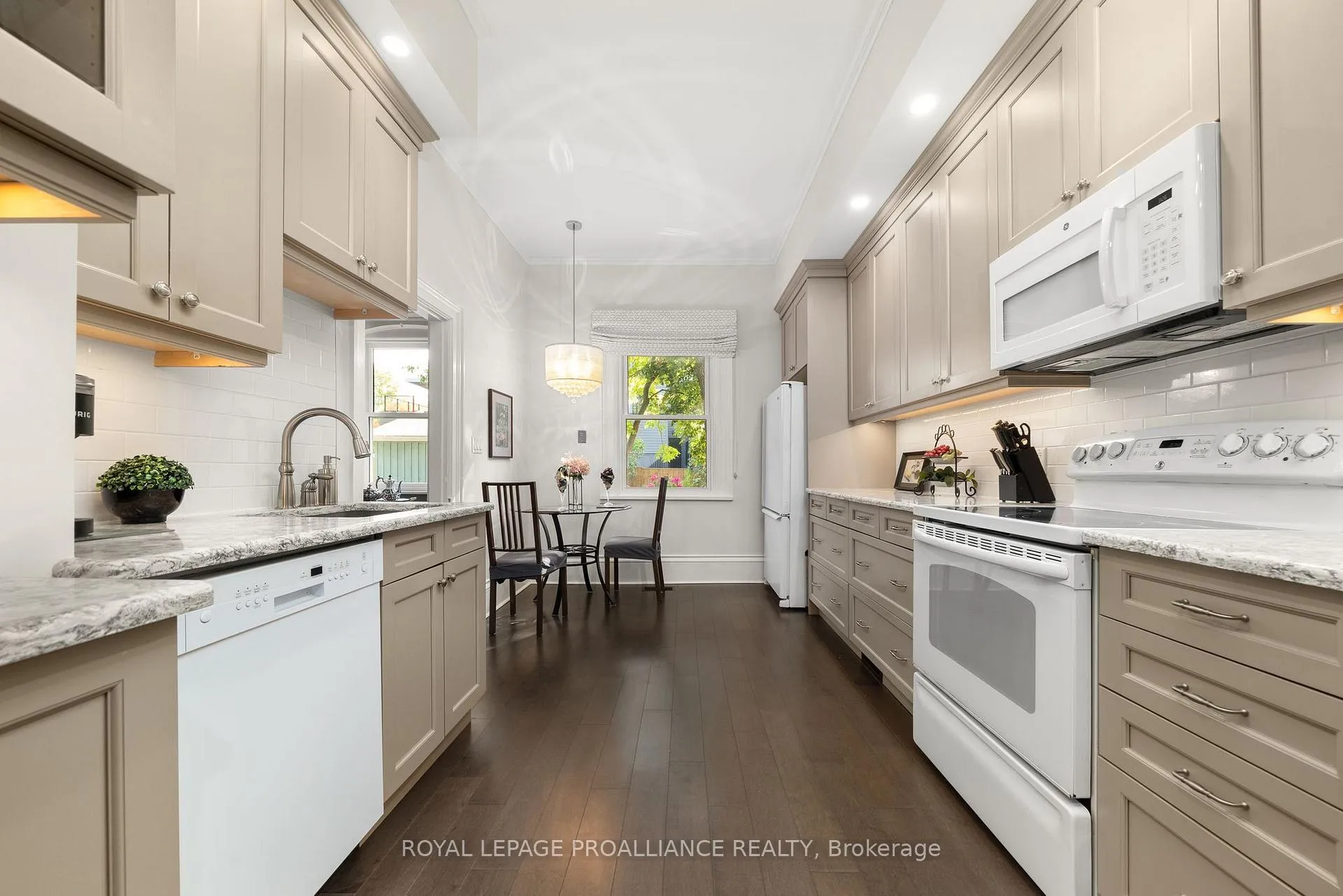 Photo 17 of 103 Bridge Street, Prince Edward County, Picton Ward — HOMEH
