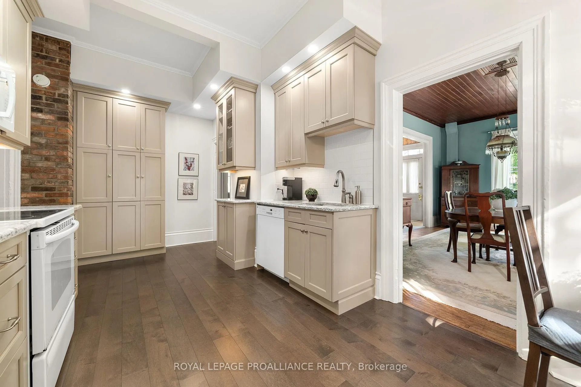Photo 19 of 103 Bridge Street, Prince Edward County, Picton Ward — HOMEH