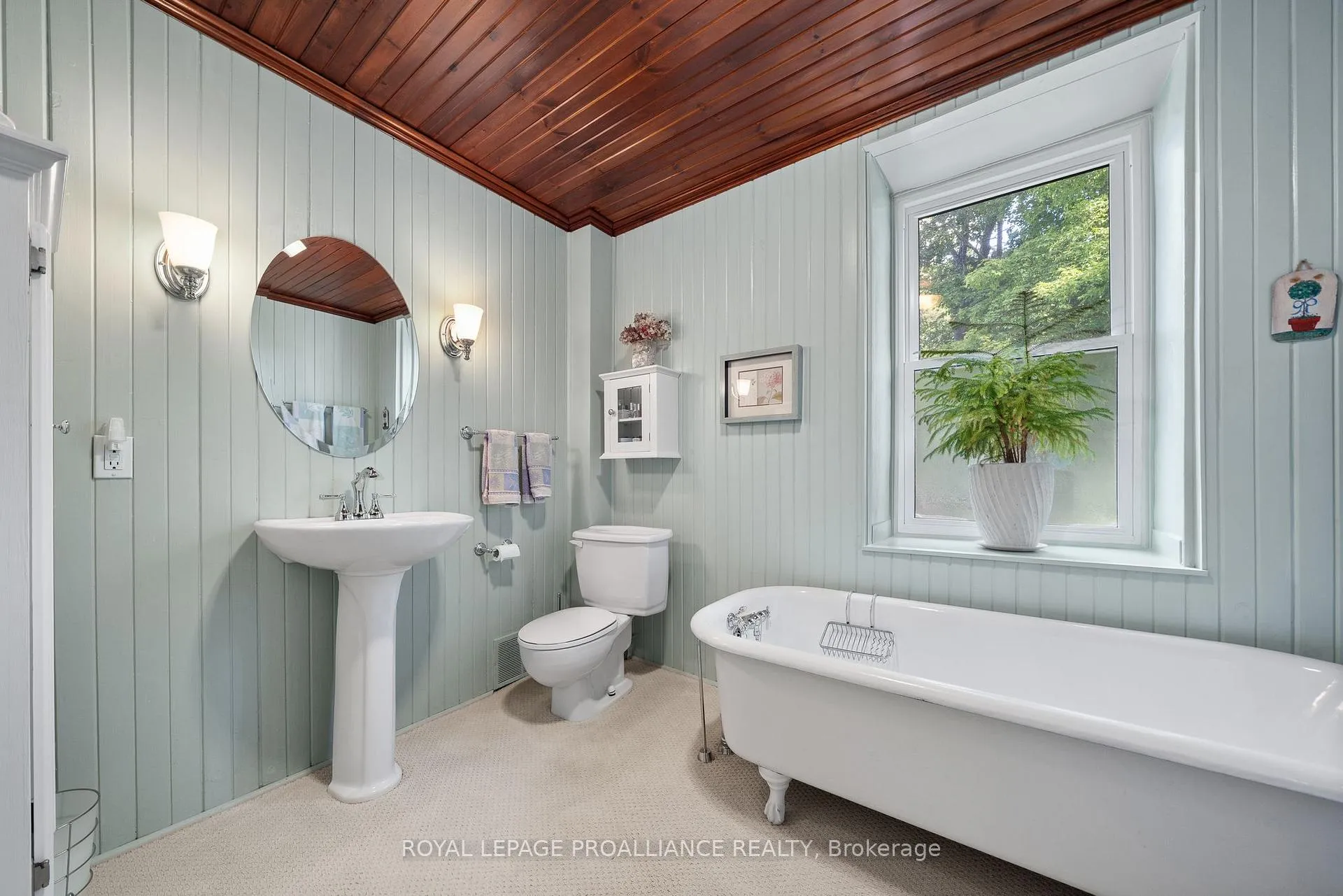 Photo 22 of 103 Bridge Street, Prince Edward County, Picton Ward — HOMEH