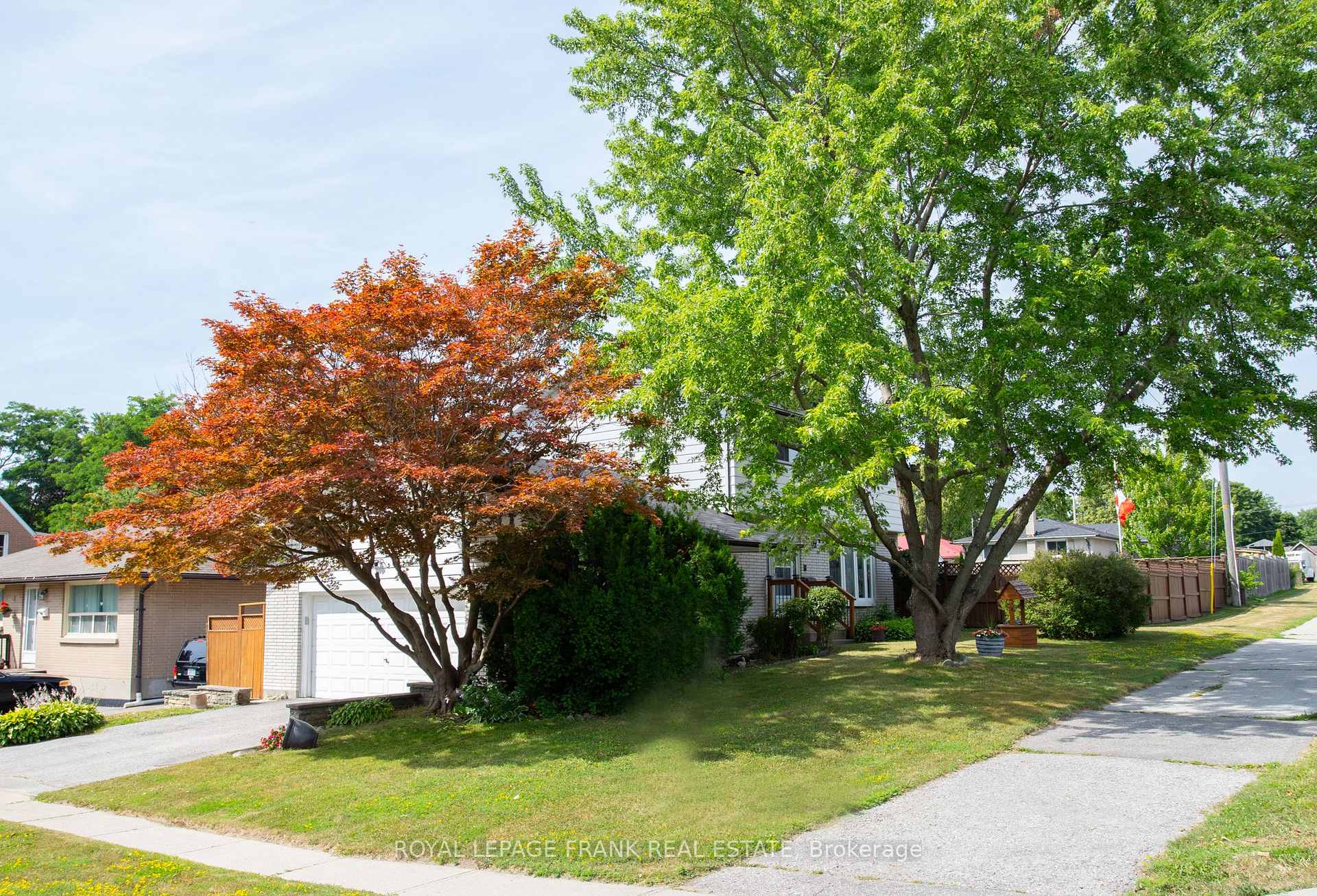 Photo 10 of 1 Roosevelt Avenue, Ajax, South East — HOMEH