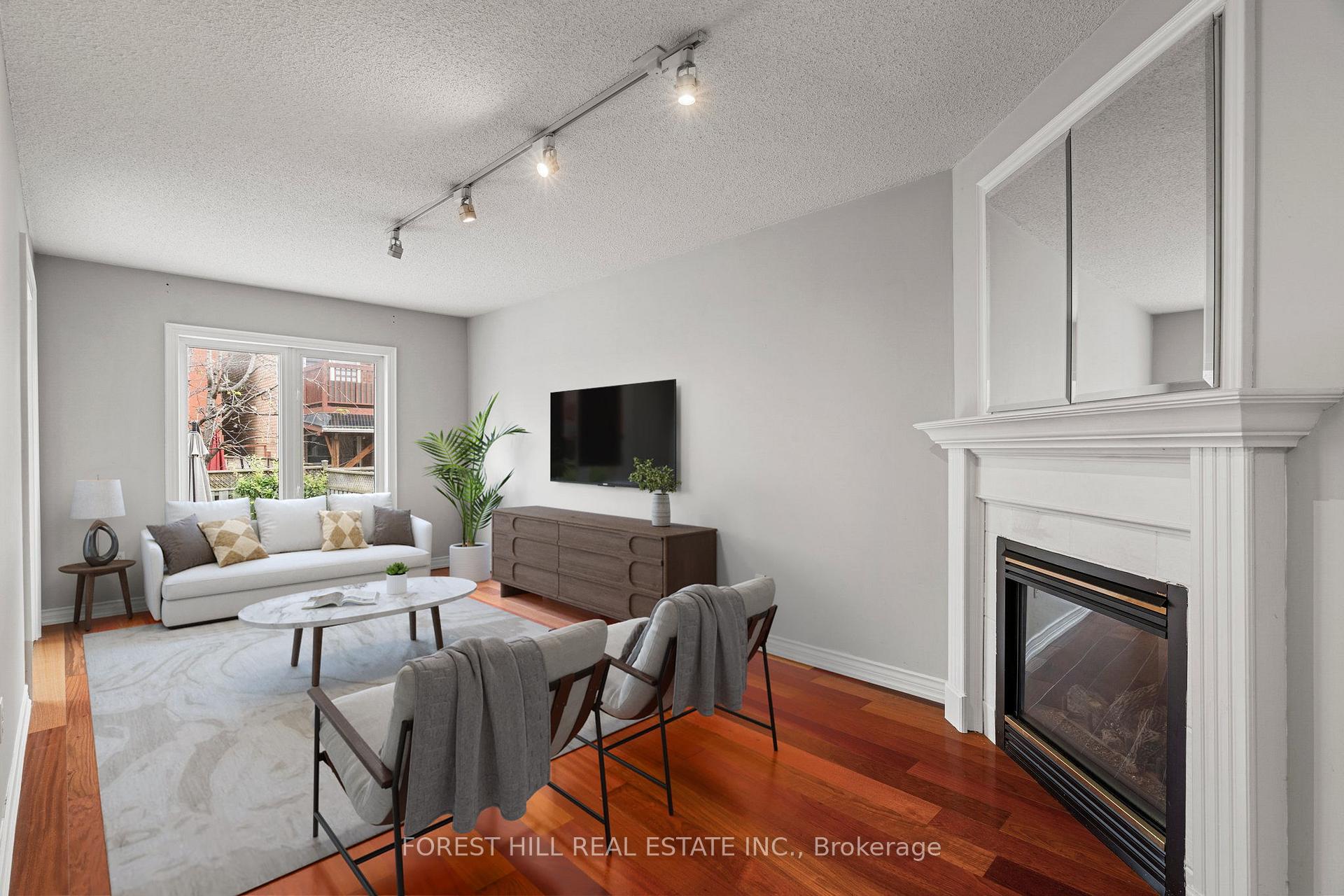 Photo 3 of 35 Timberview Drive, Vaughan, Patterson — HOMEH