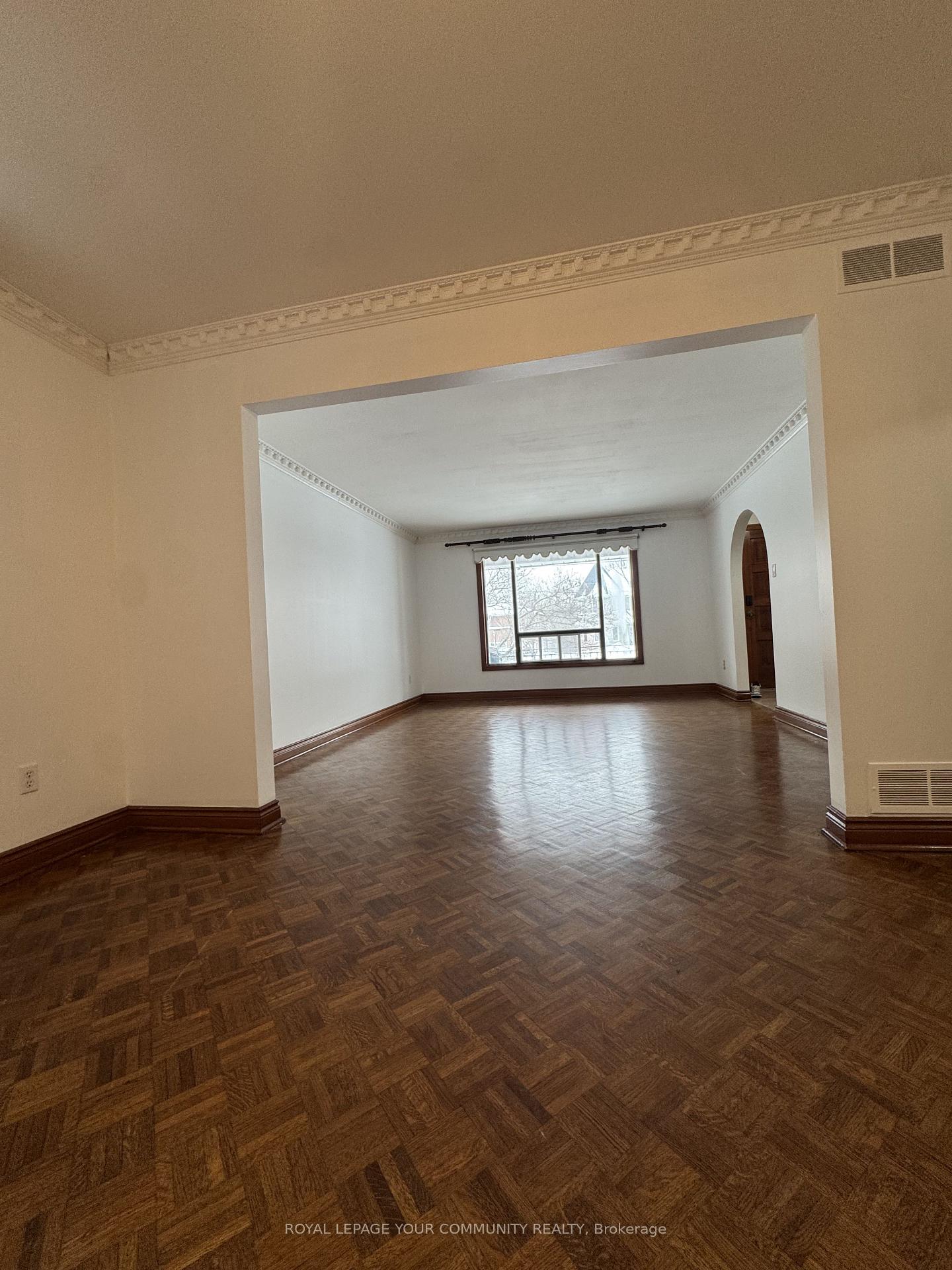 Photo 3 of Unit Upper, 12 Hartman Avenue, Vaughan, Islington Woods — HOMEH