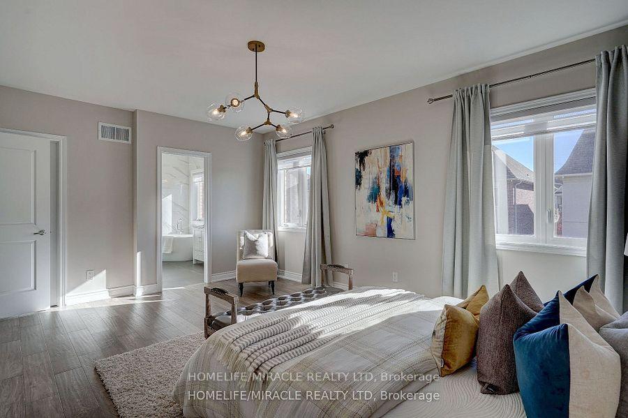 Photo 22 of 11 Garyscholl Road, Vaughan, Vellore Village — HOMEH