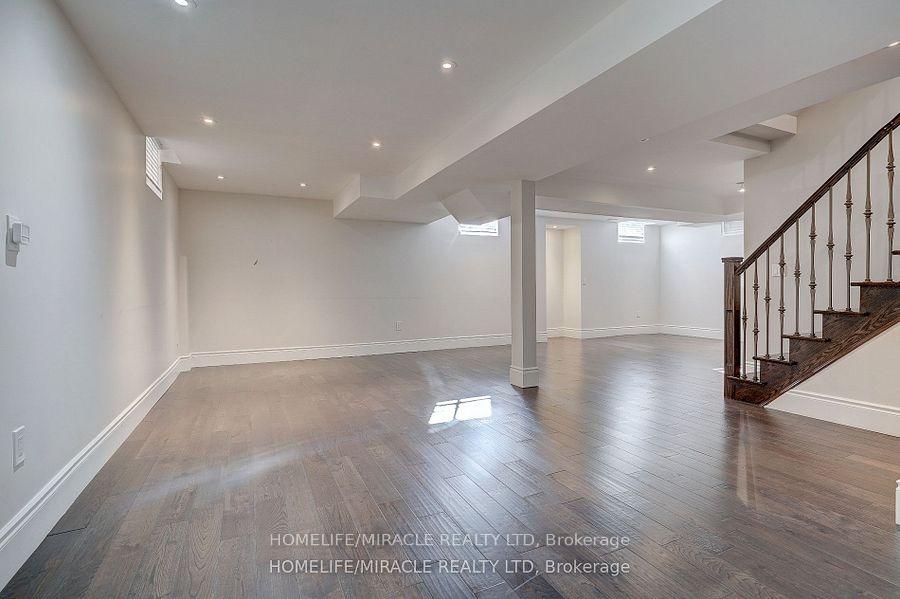 Photo 37 of 11 Garyscholl Road, Vaughan, Vellore Village — HOMEH