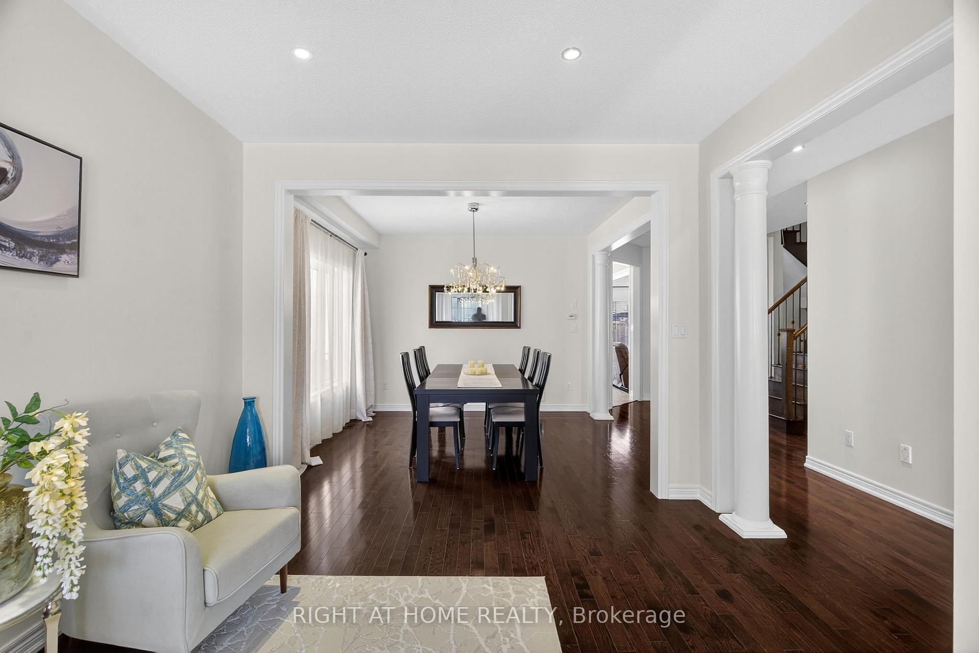 Photo 22 of 268 Carrier Crescent, Vaughan, Patterson — HOMEH
