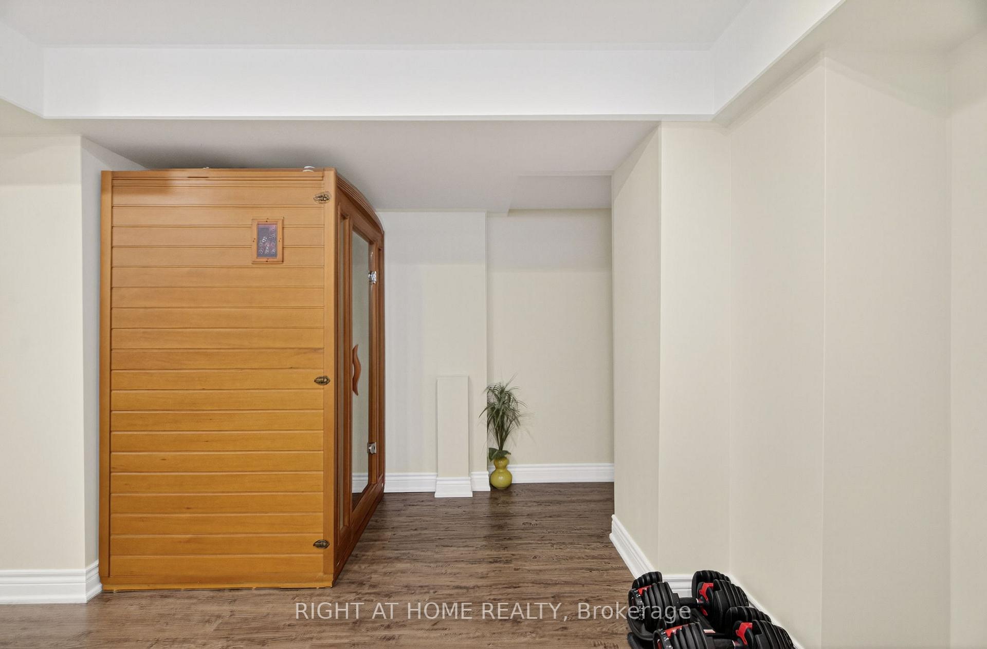 Photo 42 of 268 Carrier Crescent, Vaughan, Patterson — HOMEH