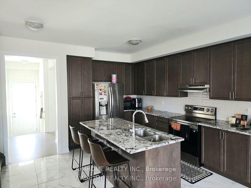 Photo 2 of 20 Clutterbuck Lane, Ajax, Northwest Ajax — HOMEH
