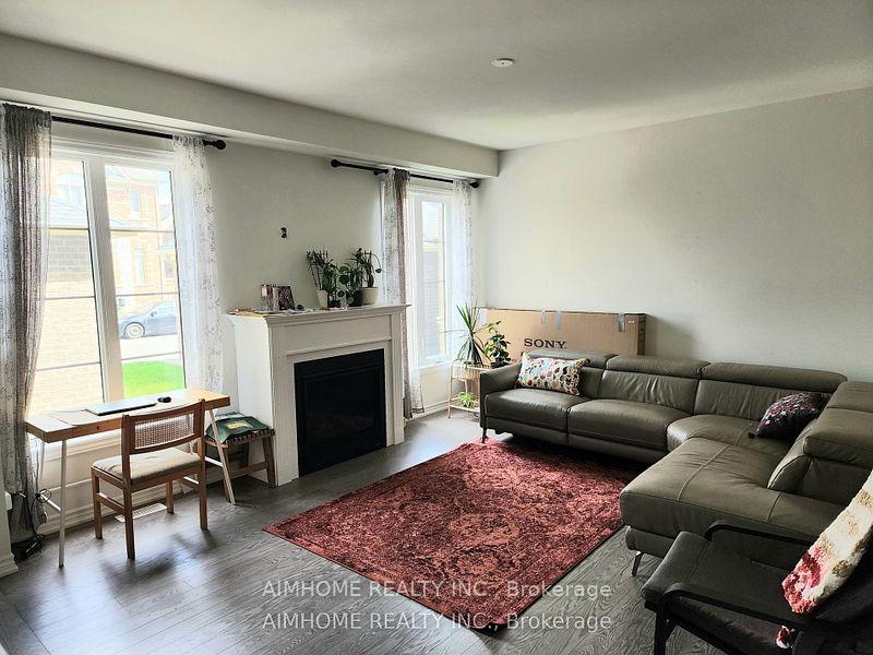 Photo 4 of 20 Clutterbuck Lane, Ajax, Northwest Ajax — HOMEH