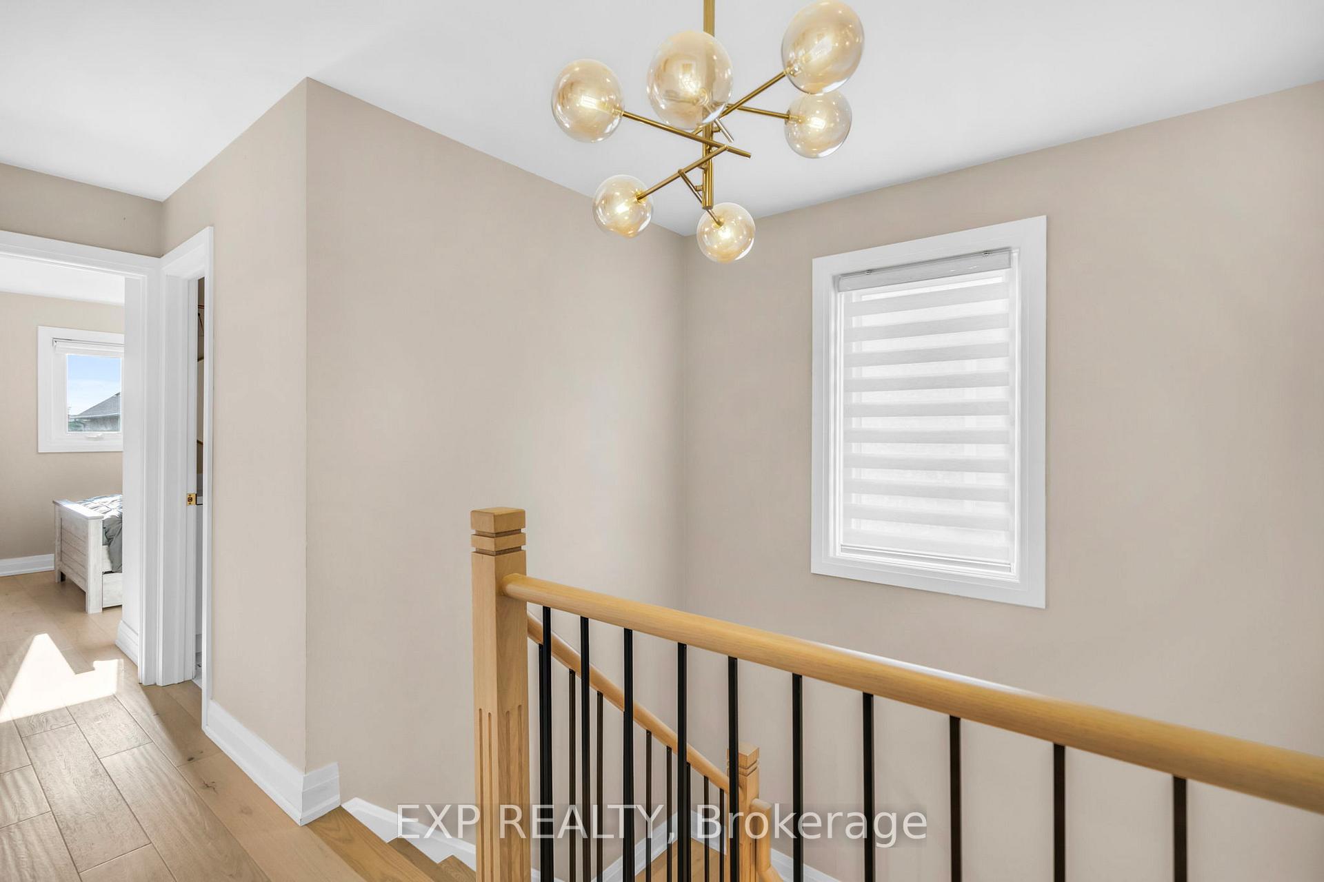 Photo 20 of 66 Whitefaulds Road, Vaughan, Maple — HOMEH