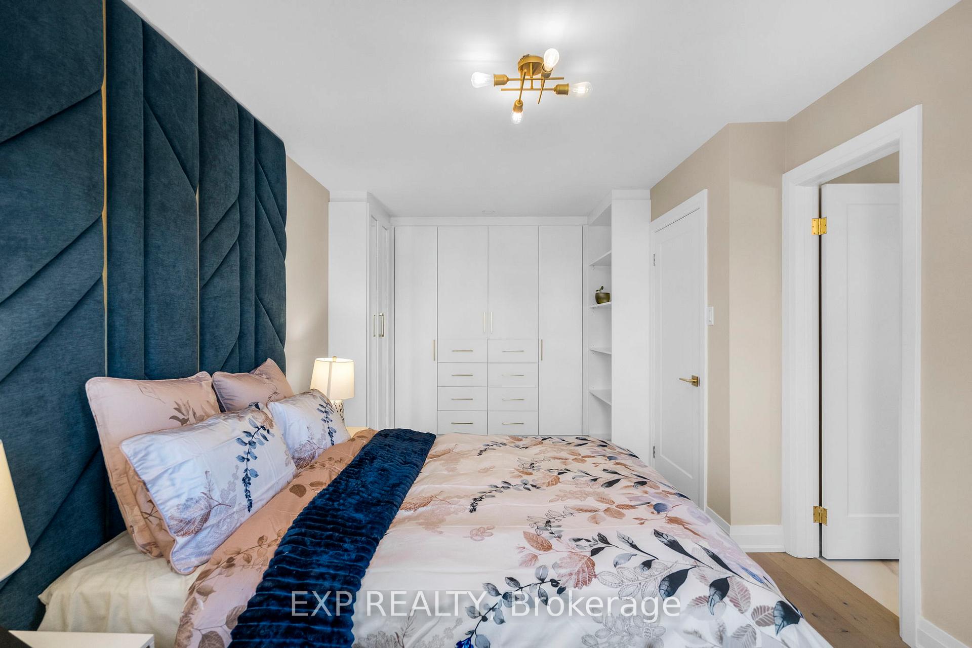 Photo 22 of 66 Whitefaulds Road, Vaughan, Maple — HOMEH