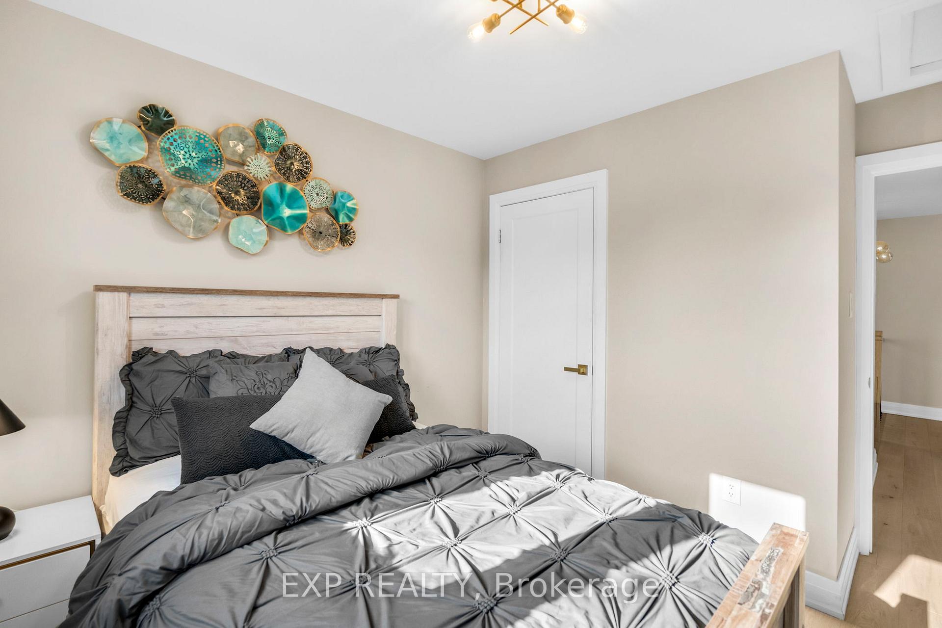 Photo 27 of 66 Whitefaulds Road, Vaughan, Maple — HOMEH
