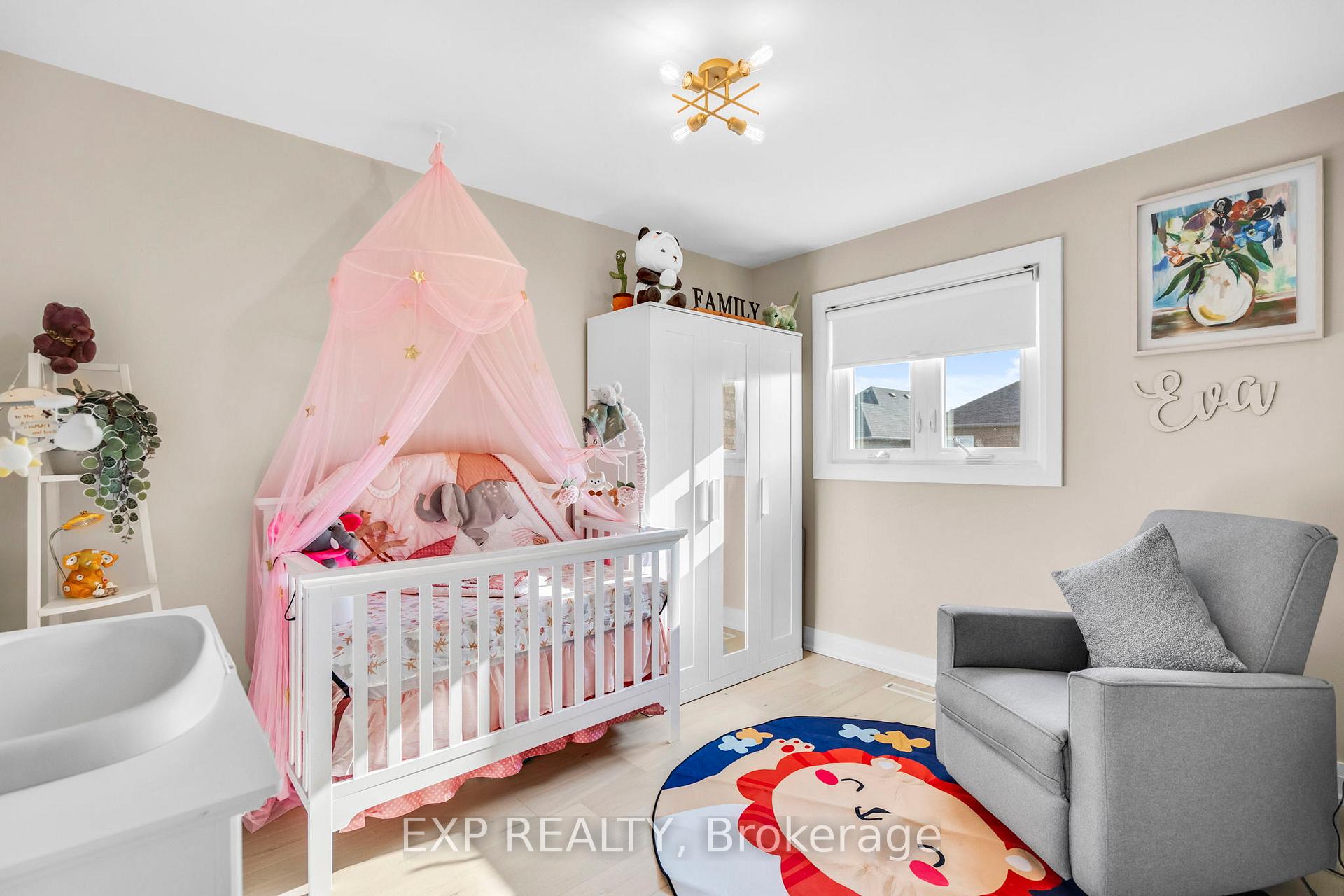 Photo 28 of 66 Whitefaulds Road, Vaughan, Maple — HOMEH