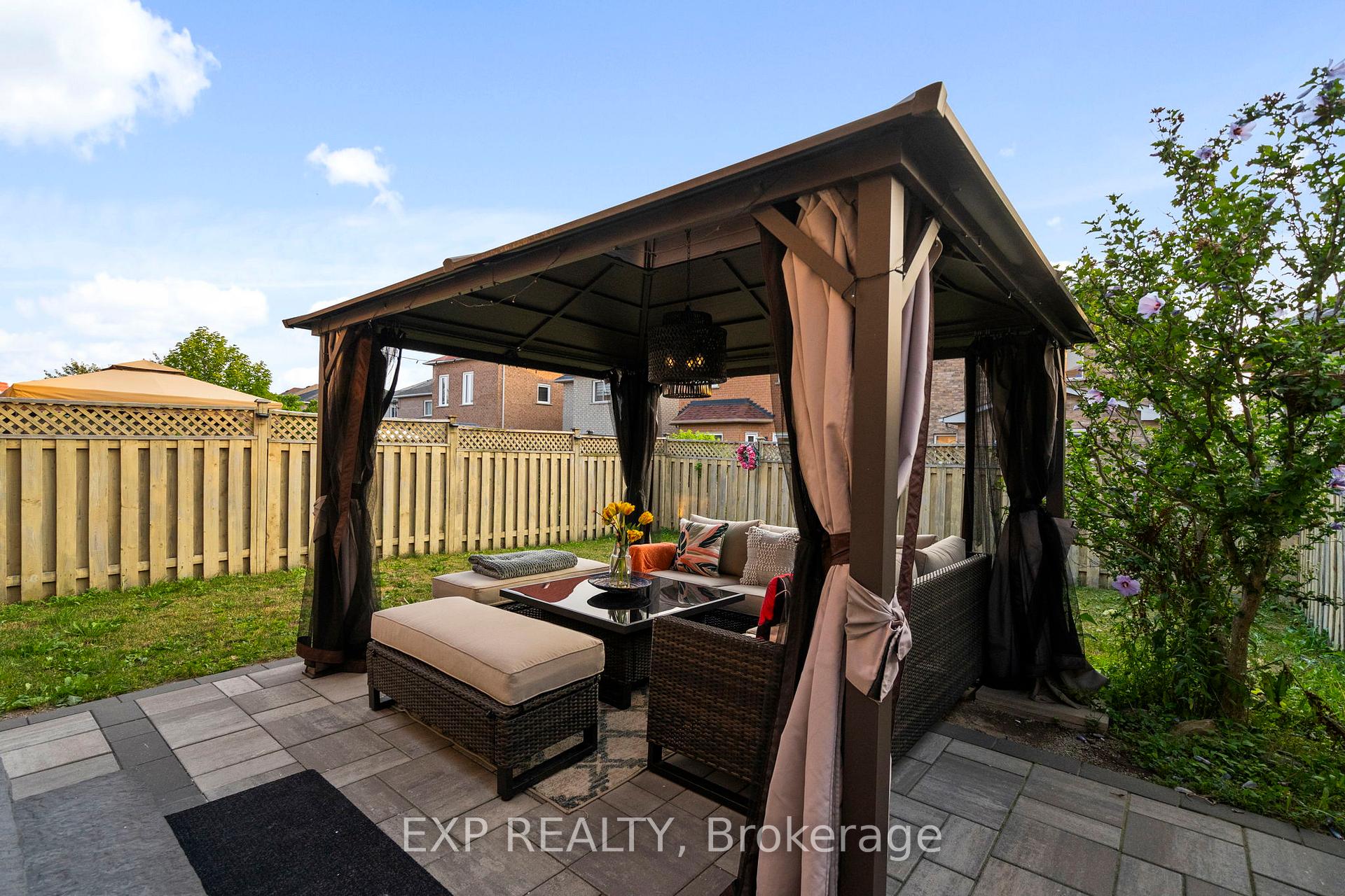 Photo 40 of 66 Whitefaulds Road, Vaughan, Maple — HOMEH
