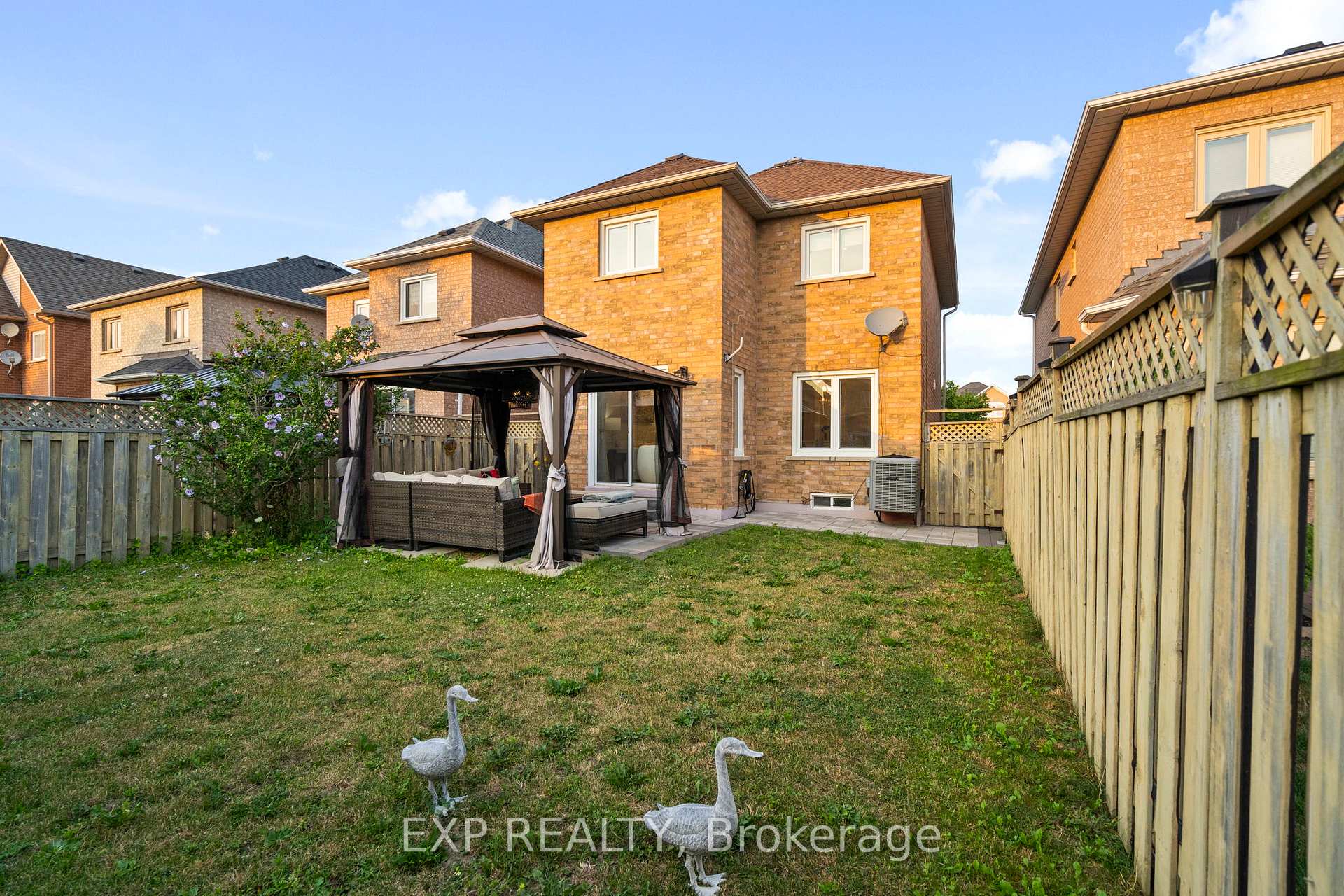 Photo 41 of 66 Whitefaulds Road, Vaughan, Maple — HOMEH