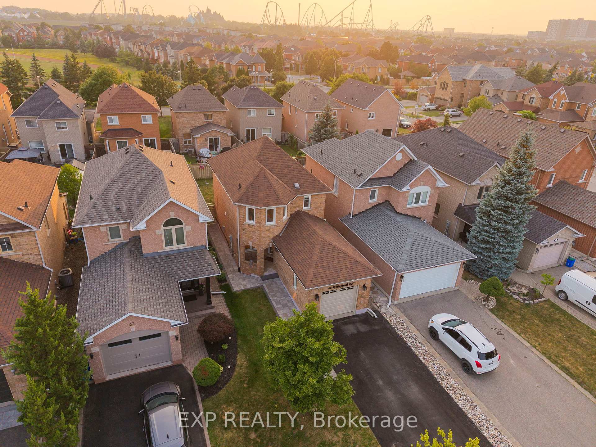Photo 43 of 66 Whitefaulds Road, Vaughan, Maple — HOMEH