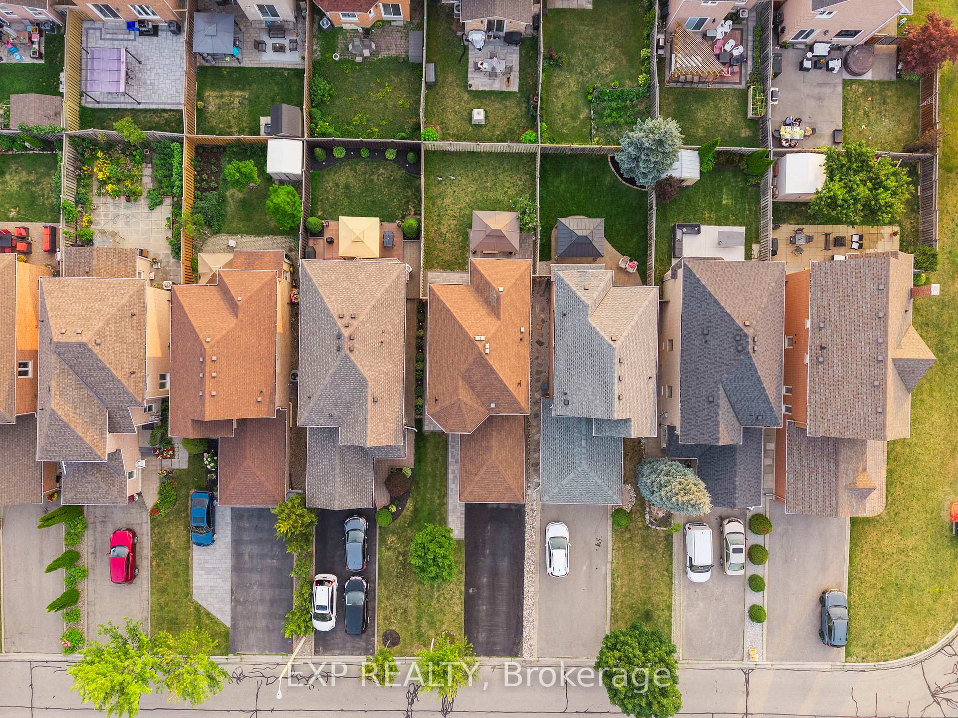 Photo 46 of 66 Whitefaulds Road, Vaughan, Maple — HOMEH