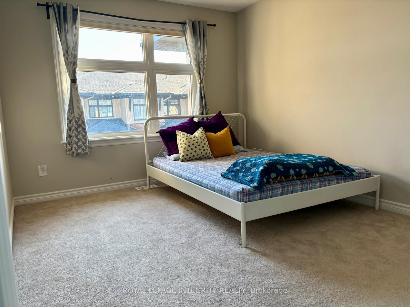 Photo 10 of 86 Stockholm Private, Ottawa, Riverside South/Gloucester Glen — HOMEH