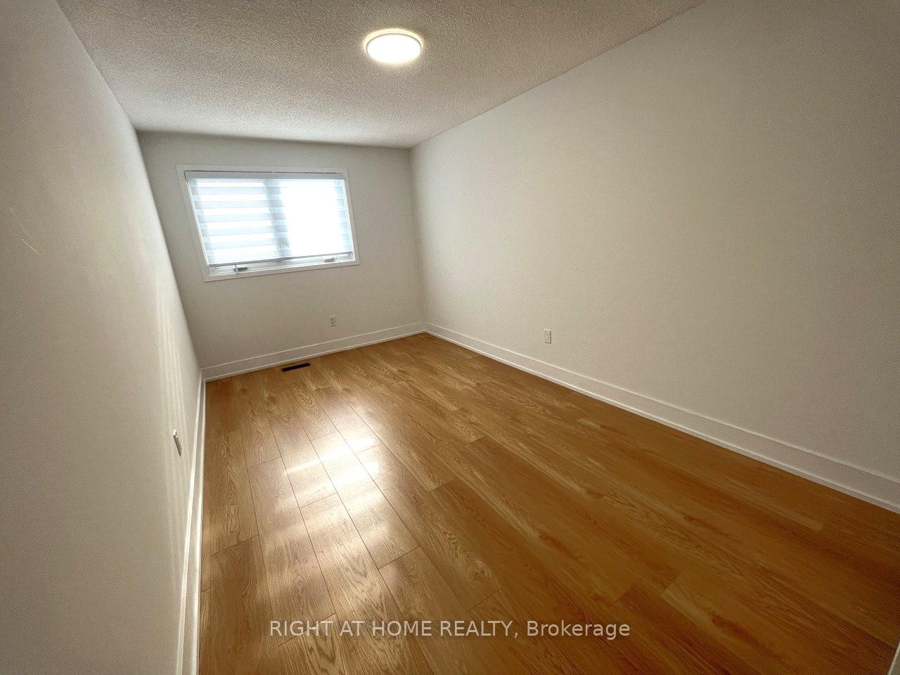 Photo 10 of 78 Rejane Crescent, Vaughan, Crestwood-Springfarm-Yorkhill — HOMEH