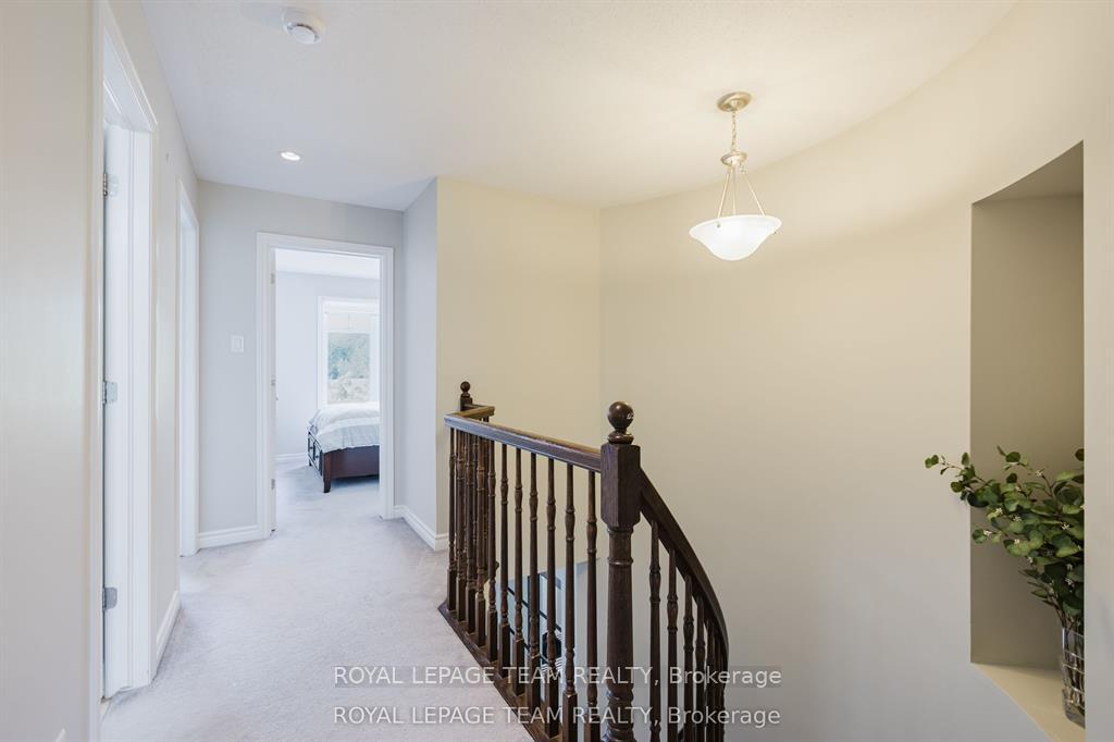 Photo 21 of 121 Mancini Way, Ottawa, Barrhaven - Strandherd — HOMEH