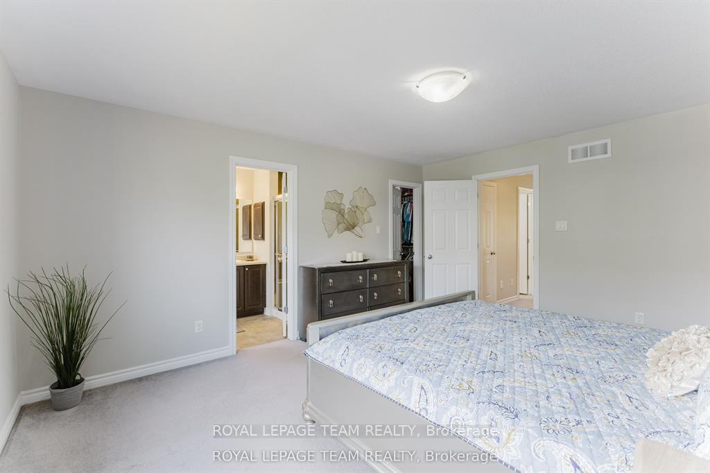 Photo 24 of 121 Mancini Way, Ottawa, Barrhaven - Strandherd — HOMEH