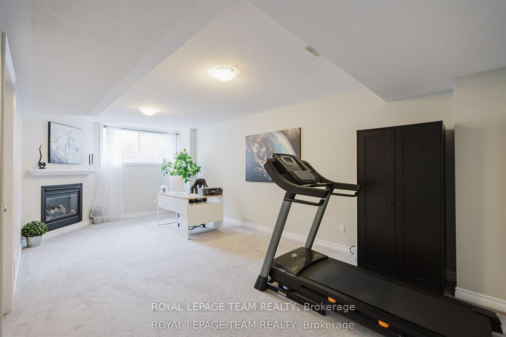 Photo 29 of 121 Mancini Way, Ottawa, Barrhaven - Strandherd — HOMEH