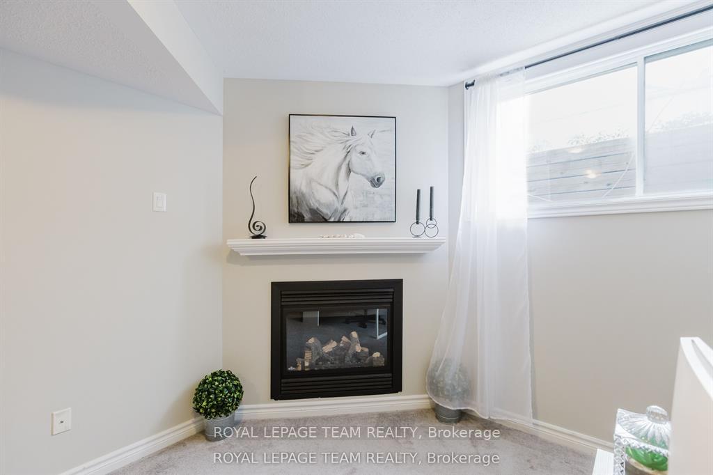 Photo 30 of 121 Mancini Way, Ottawa, Barrhaven - Strandherd — HOMEH