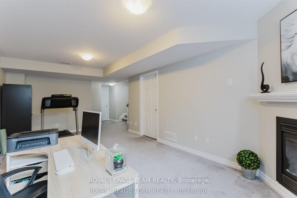 Photo 32 of 121 Mancini Way, Ottawa, Barrhaven - Strandherd — HOMEH