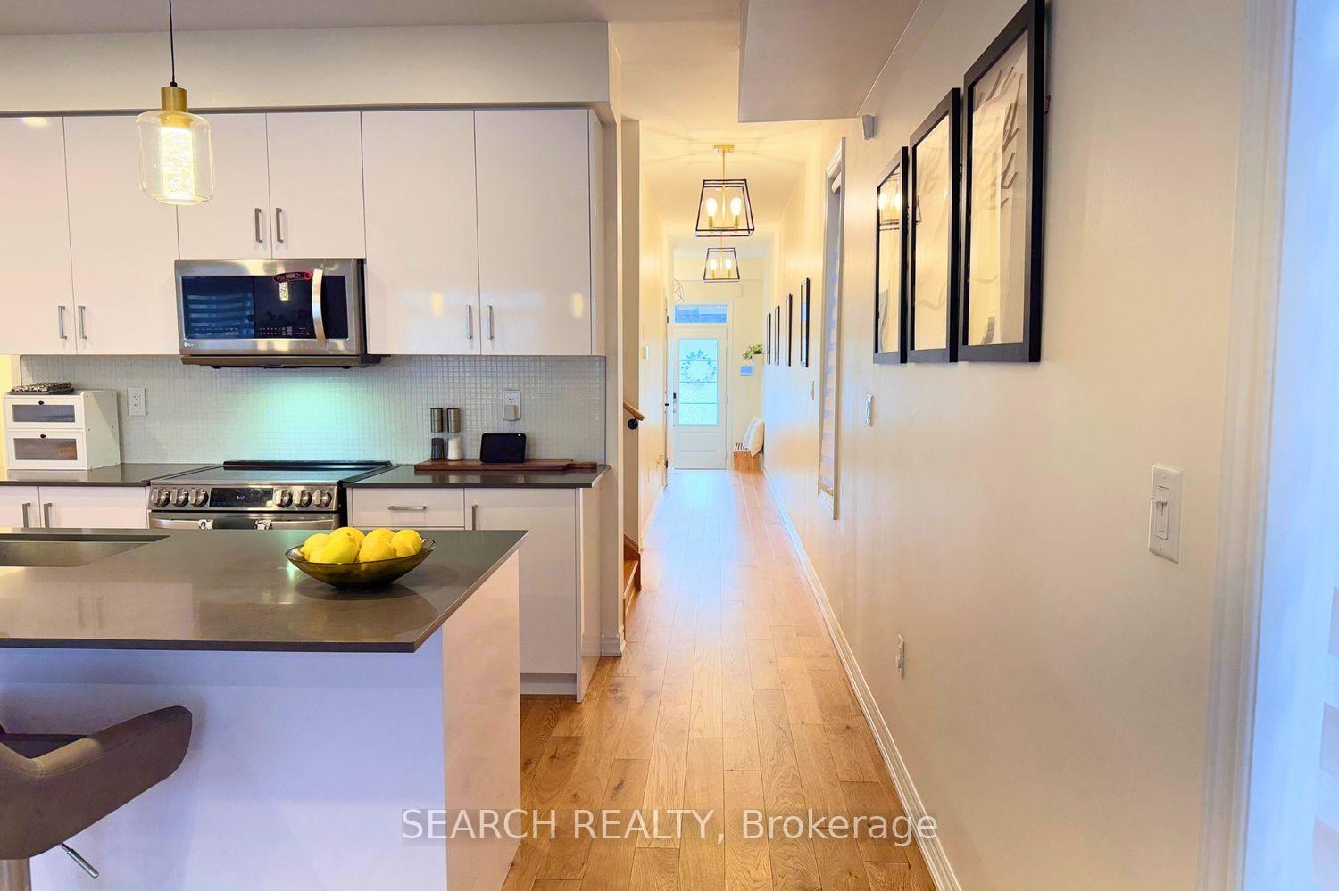 Photo 8 of 50 Ghent Drive, Vaughan, Kleinburg — HOMEH
