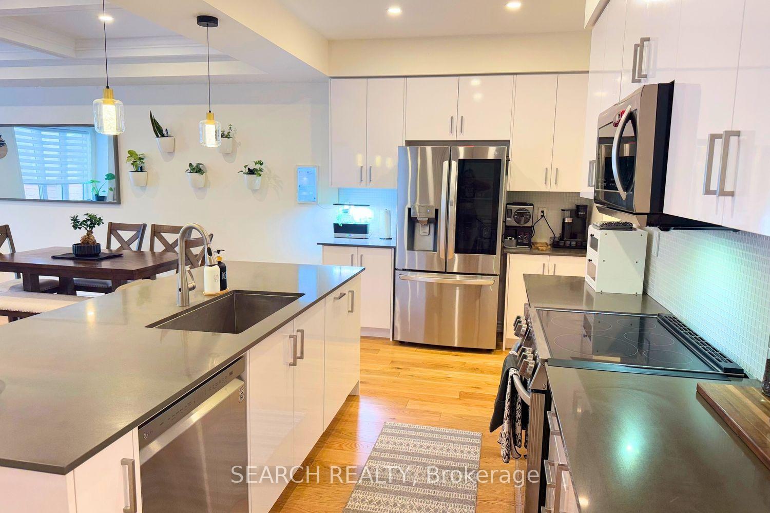 Photo 9 of 50 Ghent Drive, Vaughan, Kleinburg — HOMEH