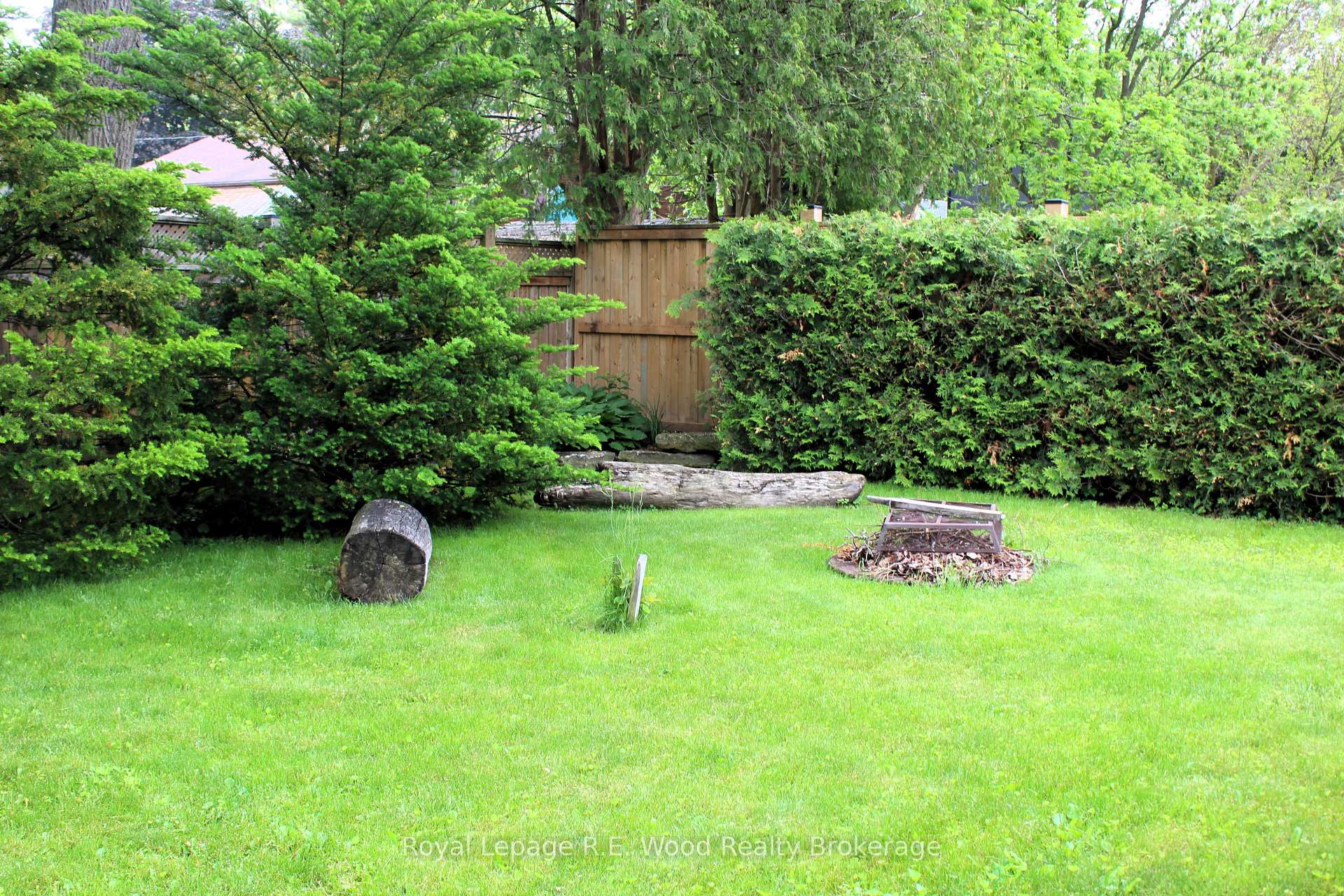 Photo 30 of 13 William Street, Aylmer — HOMEH