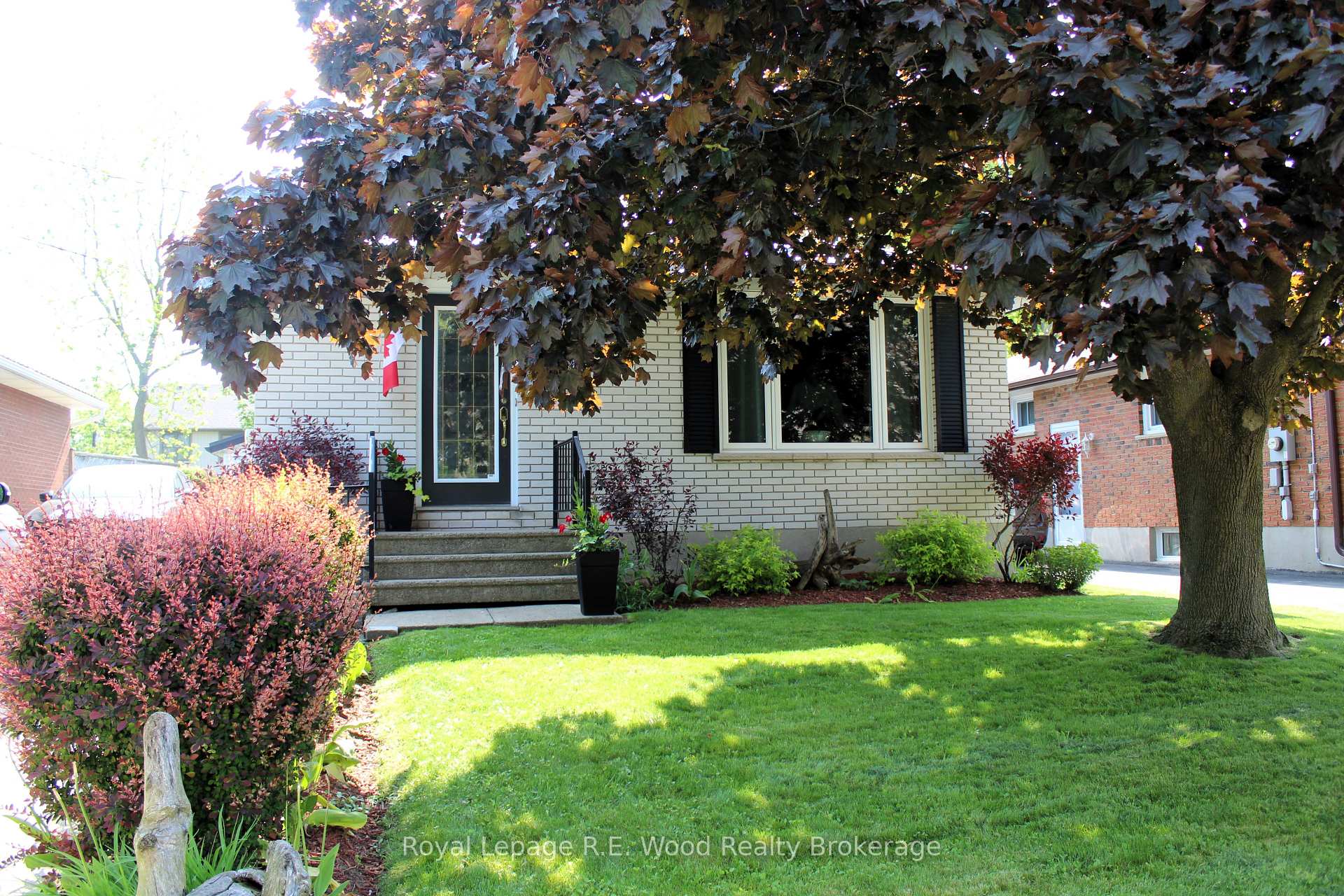 Photo 27 of 13 William Street, Aylmer — HOMEH