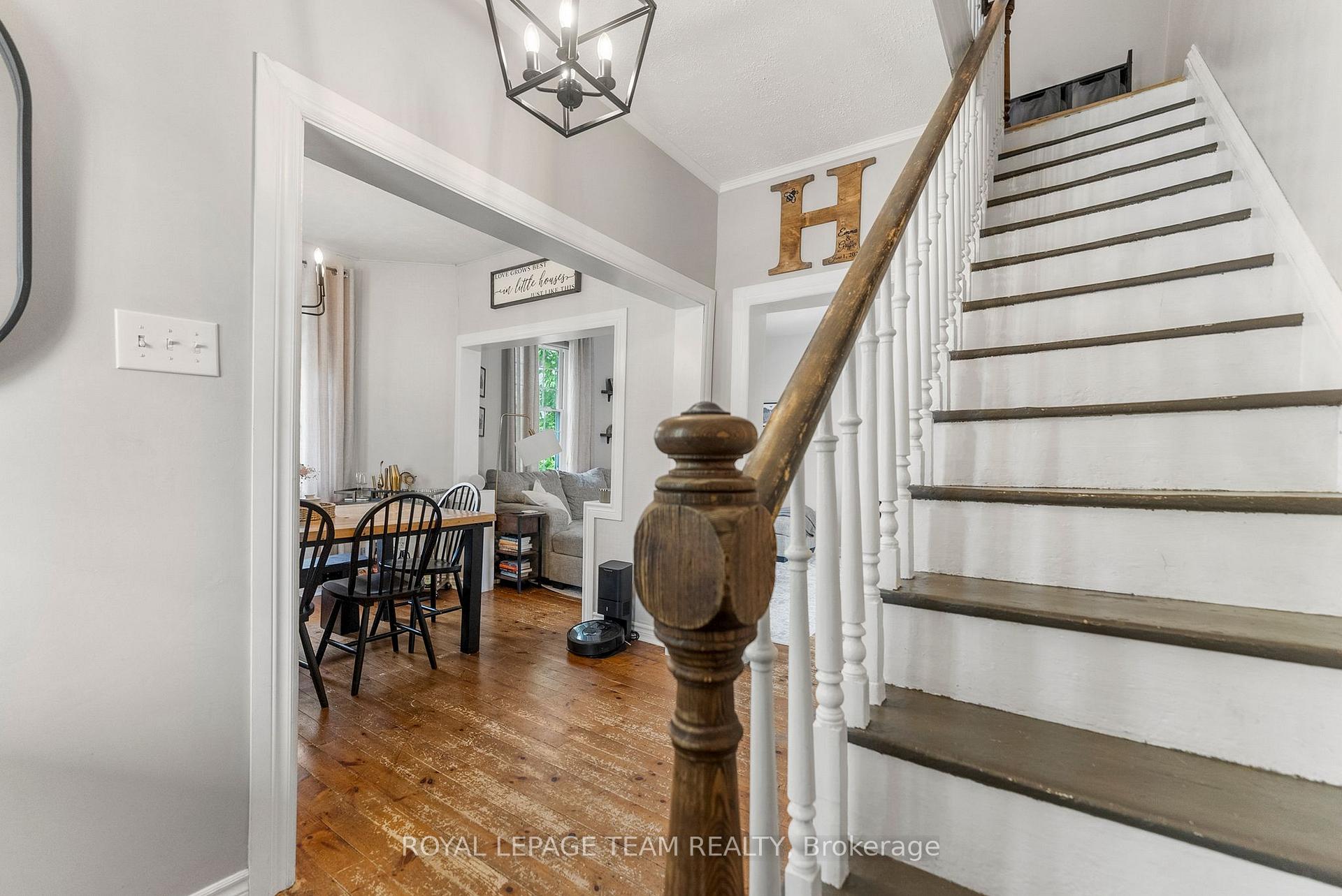 Photo 13 of 79 Russell Street N, Arnprior — HOMEH