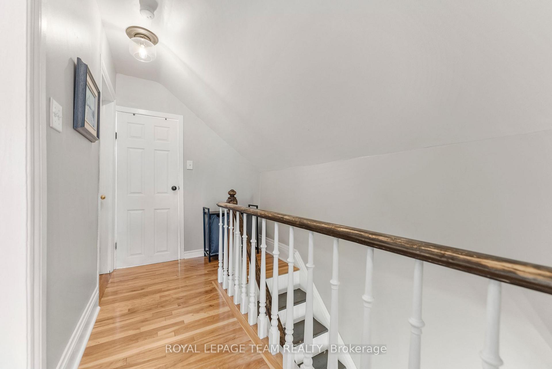 Photo 14 of 79 Russell Street N, Arnprior — HOMEH
