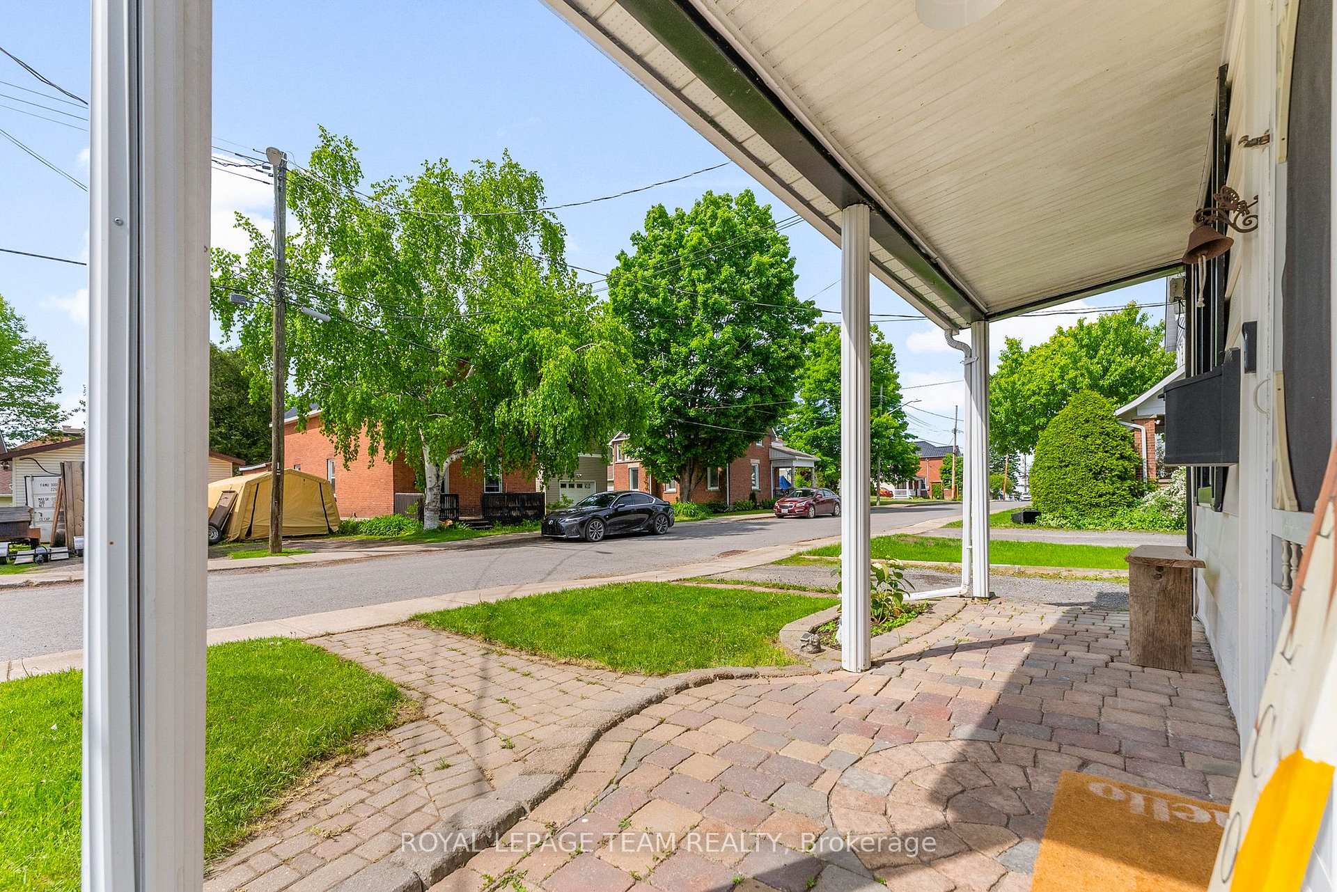 Photo 20 of 79 Russell Street N, Arnprior — HOMEH