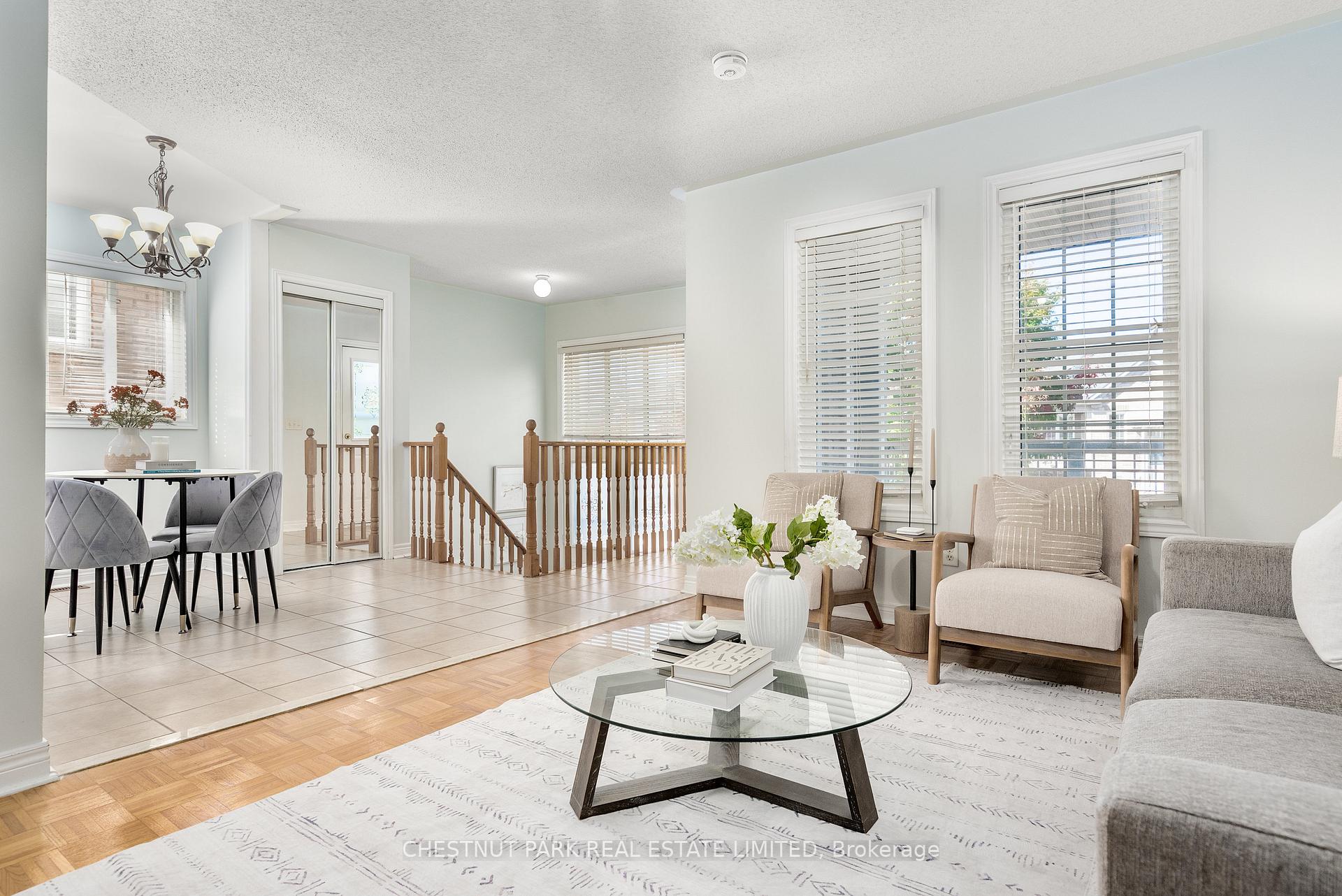 Photo 15 of 84 Macbride Crescent, Vaughan, Maple — HOMEH